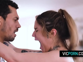 Hot latina milf Vanessa Vega fucks with the fertility doctor