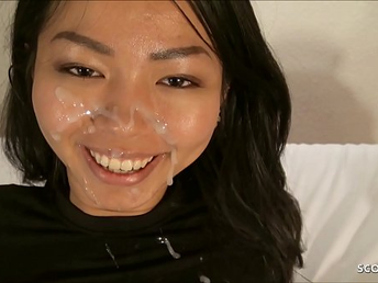 Thai Studentin an der UNI von Schwarzen nach Party gefickt - German Amateur