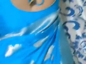 Blue Saree bhabhi