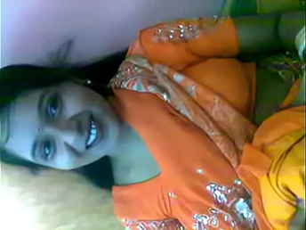 Hot Desi babe fucks her Bangladeshi lover in a hot Desi affair