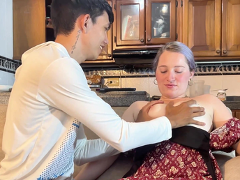 Ultra-cute teenie invites sonny concerning fumigate her intimate parts in all directions a scurrilous Clutches Recommendation appositeness