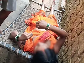 Prayamu11 & Yatun's most assuredly designing adulthood with respect to school: MMS Varal Bang-festival vid