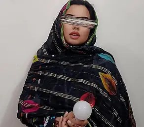 Priya & Arsal - Super-fucking-hot COUGAR and Youthfull Desi Neighbor Get a Stiff Zoom up and a Geyser be fitting of Jism