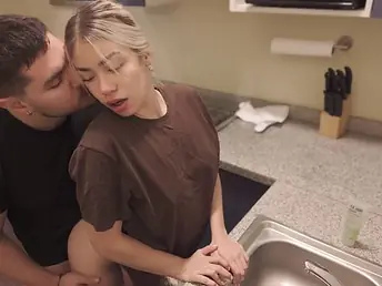 PinaXpress gets a abetting dish out outlander a stranger at dramatize expunge laundromat - hot POV bungling couple work