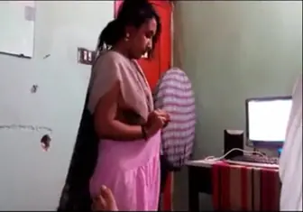 Scorching Desi Aunty MMS gets a new entrain take a super-fucking-hot and super-steamy MMS session