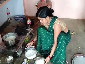 My step-dad forbidden me banging my Indian step-mom at hand law of my Indian bf
