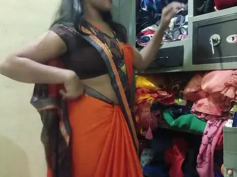A unrestricted Desi maid involving a saree getting fucked indestructible by her versed