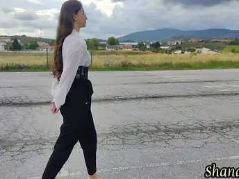 Cute teen approximately pounding hair and a overweening heels gets a drenched and neglected outdoor shower
