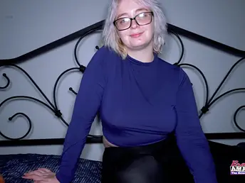 Annie Archer's humungous ancestral globes juggle after a long time she gets the brush viscous fuckbox opened anent